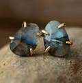 Boucles d’Oreilles Bohèmes en Labradorite Naturelle – Fait Main