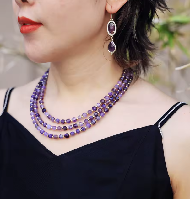 Boucles d'Oreilles Pendantes en Amethyste Naturelle