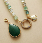 Collier Élégant en Quartz Naturel avec Pendentif Goutte – Bijou de Luxe pour Femme
