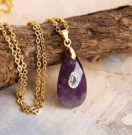 Pendentif Goutte d'Eau en Améthyste Naturelle – Élégance Minimaliste pour Femme
