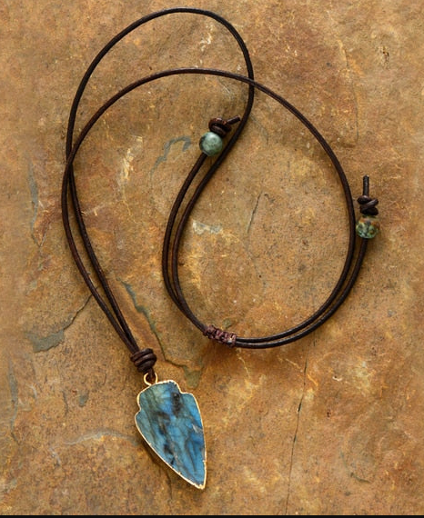 Collier Bohème en Labradorite Naturelle – Fait Main