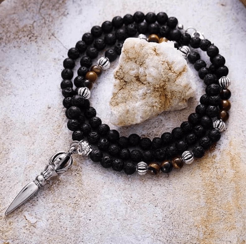 Collier Homme en Œil de Tigre et Pierre de Lave