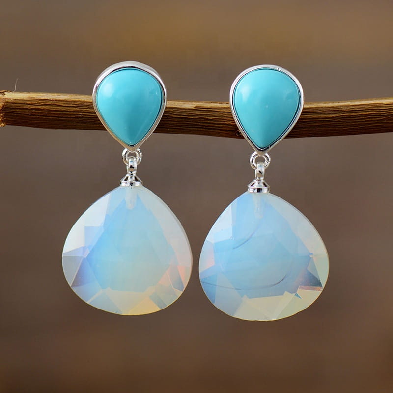 Boucles d’Oreilles Goutte d’Eau en Cristal – Élégance Intemporelle