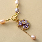 Collier Lariat en Perles d’Eau Douce & Pendentif Fleur en Zircon Plaqué Or