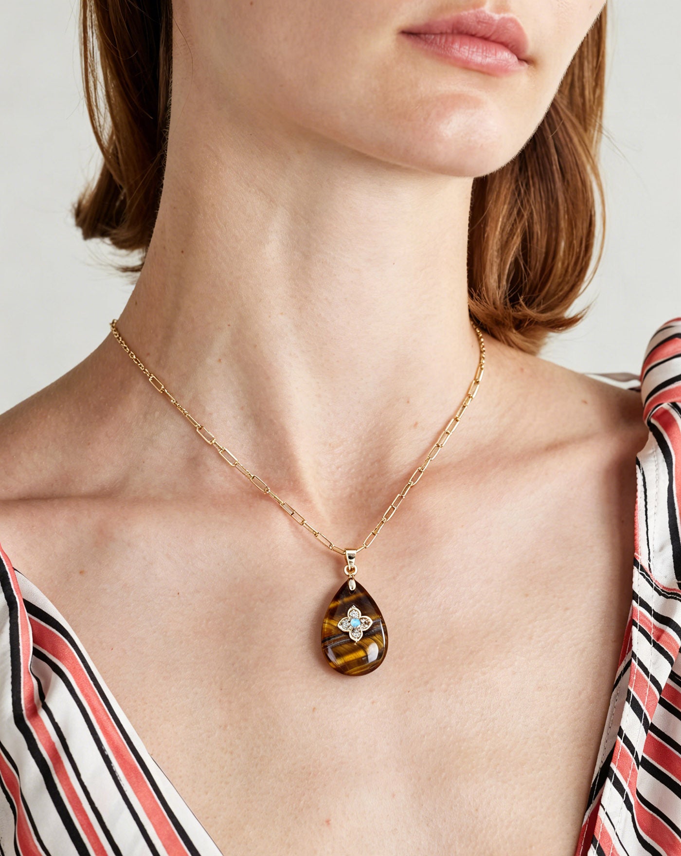 Collier Pendentif en Pierre Naturelle – Améthyste ou Œil de Tigre | Plaqué Or